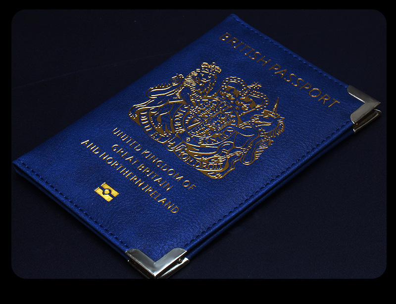 Nuovo porta passaporto britann - Travel Wallet Slim recensione e prezzo