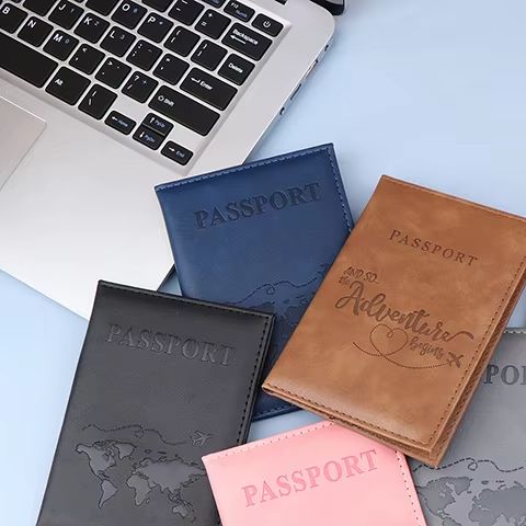 Custodia per passaporto in pel - Travel Wallet Slim recensione e prezzo